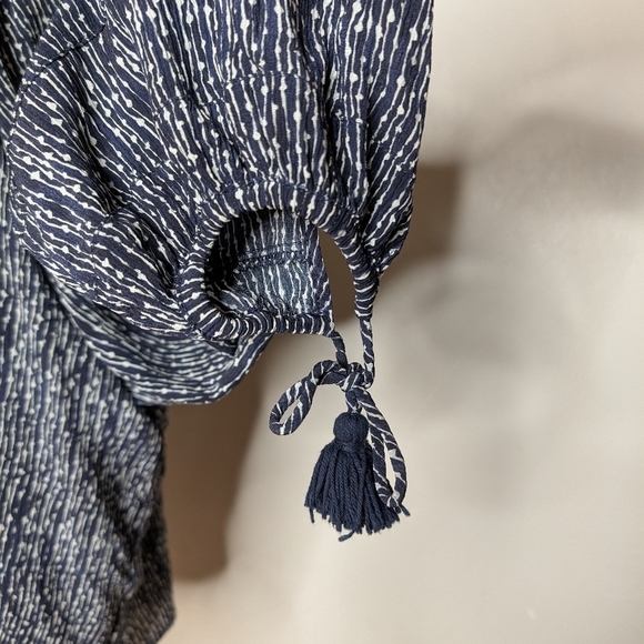 APIECE APART Silk Blue & White Printed Glorieta Top with Tassel Tie Sleeves SZ 4 - Picture 4 of 10